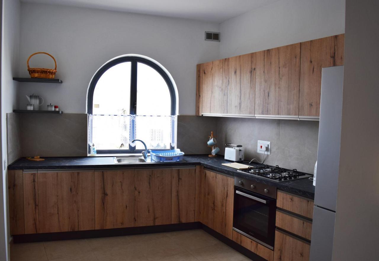 Da Vinci 3 Bedroom Apartment メーリッハ エクステリア 写真